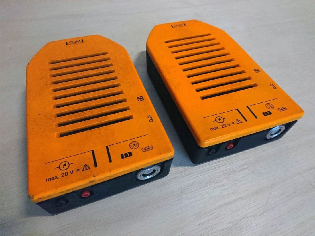 Планшет BMW MoDiC 3 и оранжевый диагностический интерфейс для беспроводной диагностики