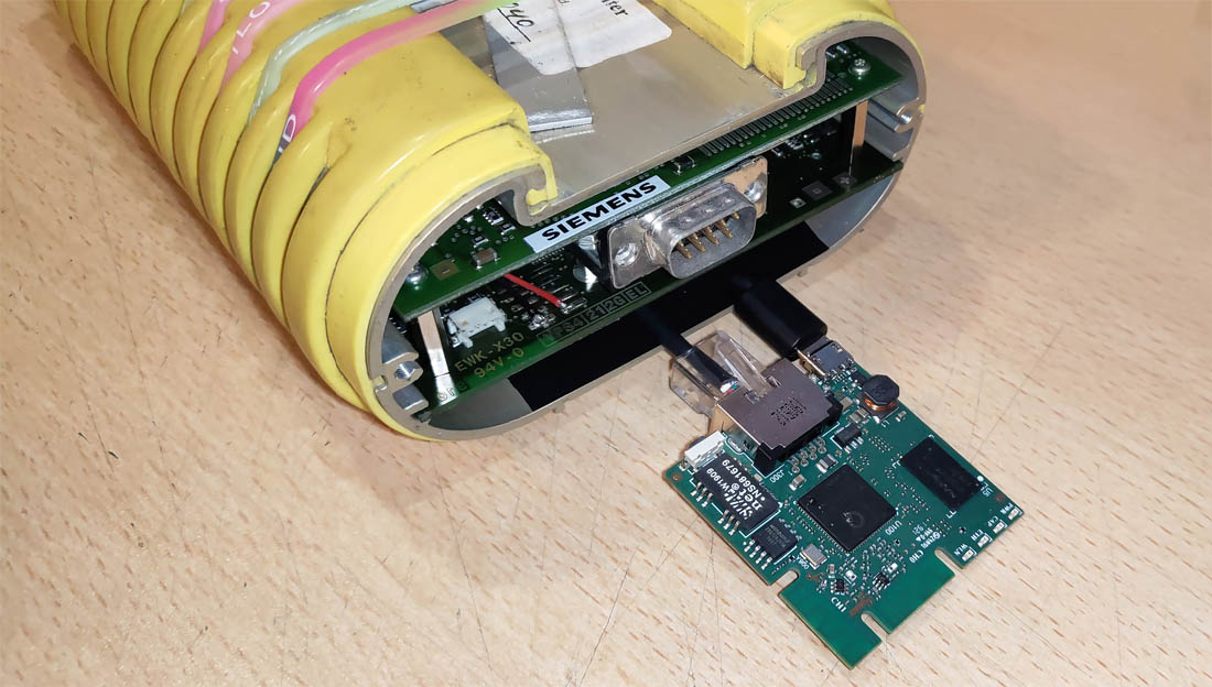 Проверка размещения платы роутера в модифицированном корпусе EDIC